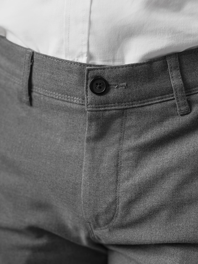 Pantalón chino de hombre gris oscuro OZONEE V/6545