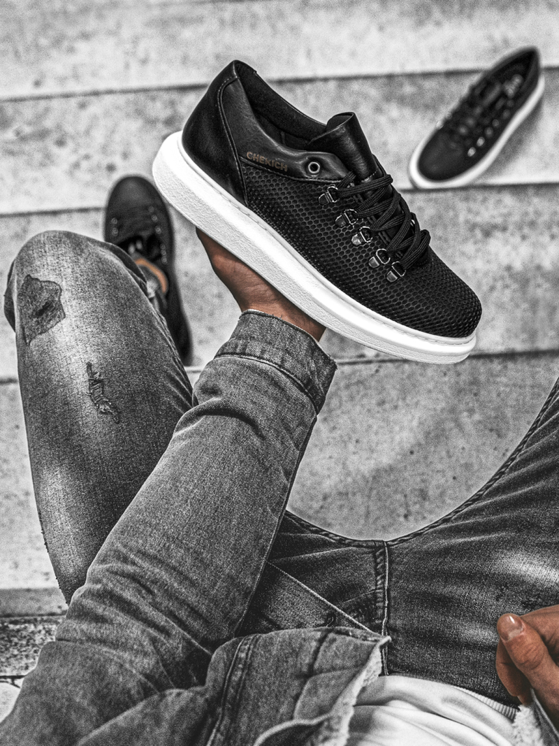 Sneakers de hombre negro-blancos OZONEE CH/021